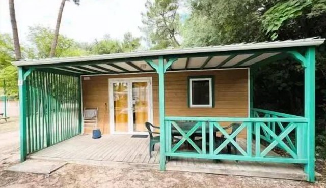Campsite Le Chenal * - Chalet for 4 people