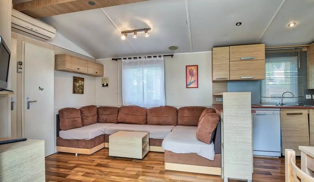 Campsite Le Merval * - 3 bedroom mobile home for 6/8 people with air conditioning for 8 people