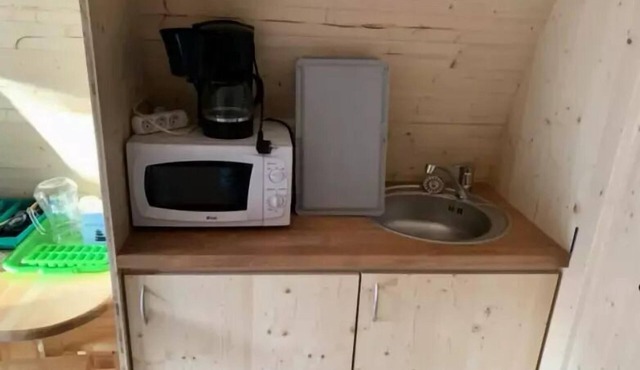 Campsite Le Rochat-Belle-Isle * - Chalet wood nature (2 adults + 1 child) 3 persons