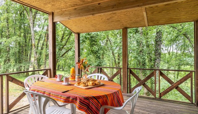 Campsite Les Chalets de Dordogne * - Chalet Premium 4 persons