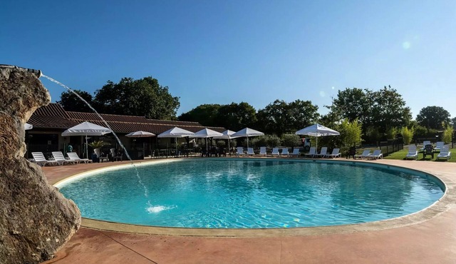 Campsite Les Cigales* - Loggia Premium 3 rooms 4 people Air-conditioned