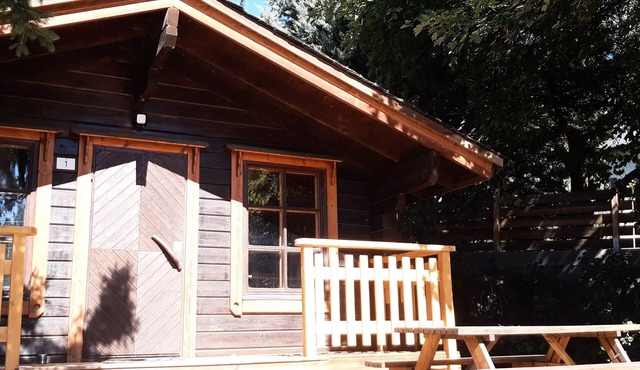 Campsite Les Jardins d'Estavar* - 3 Room Chalet 4 People