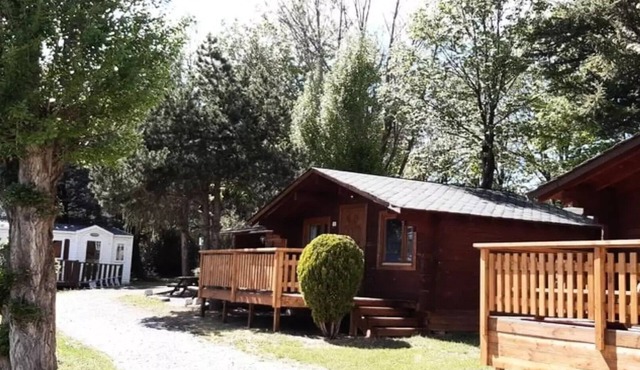 Campsite Les Jardins d'Estavar* - 1 Room Chalet 2 People