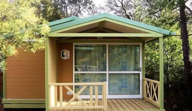 Campsite Lou Cabasson * - Chalet la Favière - covered terrace 2 people