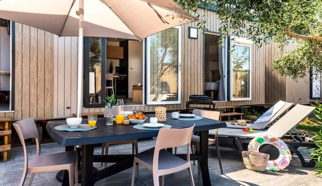 Campsite maeva Escapades Les Cottages de Perpignan * - Suite 2 People Air Conditioned + TV