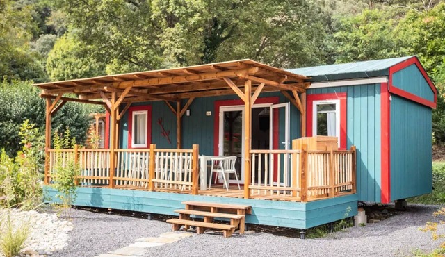 Campsite maeva Escapades du Château de l'Hom * - Privilege Cottage 4 Rooms 6/8 People Air-Conditioned + TV