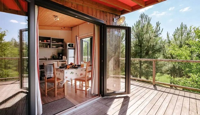 Campsite maeva Respire Domaine de Kervallon * - Cottage on Stilts 3 Rooms 4 People + TV