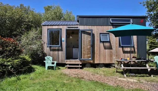Campsite maeva Respire Domaine de Kervallon * - Tiny House 3 Rooms 4 People + TV