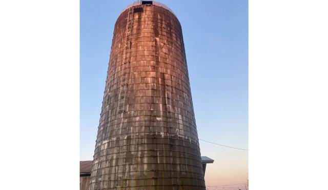 CAMPSITE Ravens’ pad CAMPSITE at June Bud Farms