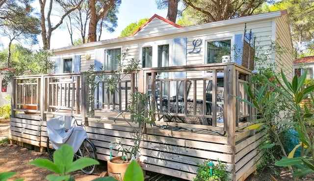 Campsite Residential La Pinède * - Tribord COMFORT -3 bedrooms 32m2- *Clim, terrace, TV* 6 persons