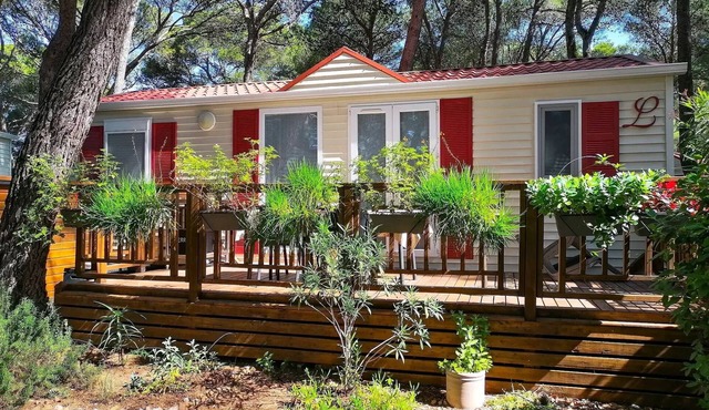 Campsite Residential La Pinède * - Sumba CONFORT-2 bedrooms 32m2- *Clim, terrace, TV* 4 persons