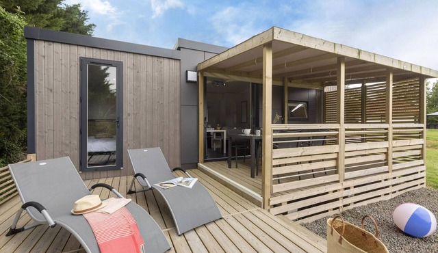 Campsite Village de la Guyonnière * - 3-Room Premium Cottage 4 People