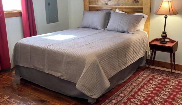 Campstay in a country cabin nestled by hills of TN !