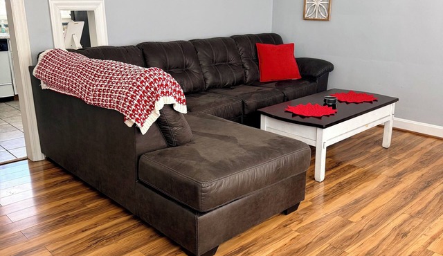 Campus Cottage: Cozy, Convenient, Captivating on Hanover College Campus