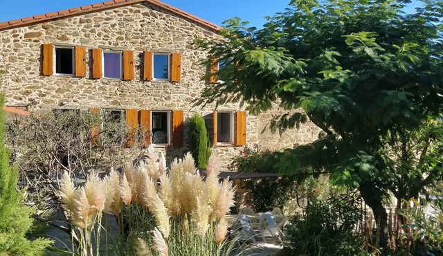 Can Bassou, calm and sunshine in Vallespir