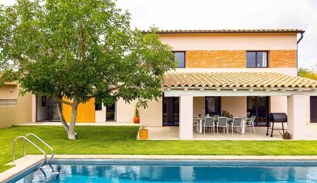 Can Candiu. Establecimiento de 2 casas enteras