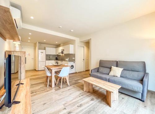 Can Cintet 1- Apartamento en la plaza de Besalú