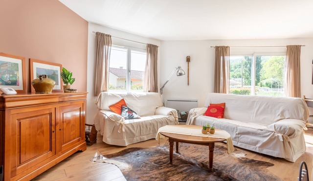 Can Guillamou - Three Bedroom House, Sleeps 6