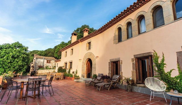 Can Pons Xic - Rural Farmhouse with sea views
