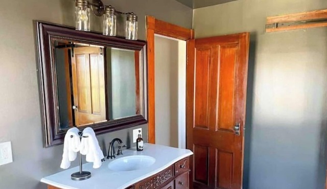 Canaan Springs Farmhouse
