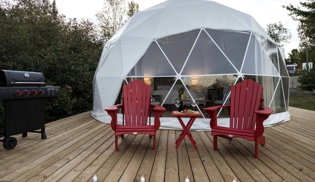 Canadian Glamping Escape in Pet-Friendly Beach Dome in Dunchurch, Ontario