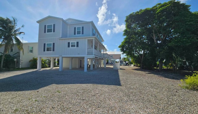 Canal Front 3-bedroom house in Sugarloaf Key
