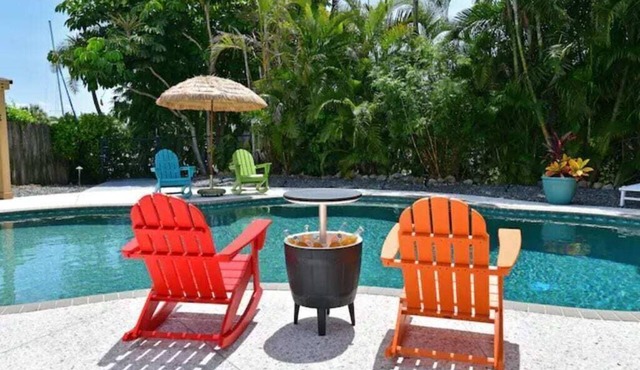 CANAL FRONT! Bring or rent a boat, near AMI/IMG + HEATED POOL
