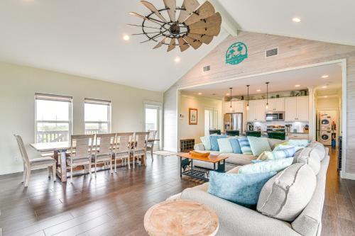 Canal-Front Coastal Getaway in Gilchrist with Deck