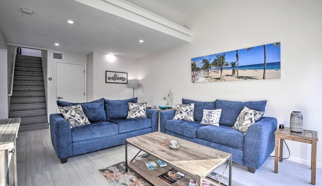 Canal-Front Condo: Walk to Downtown Ft Lauderdale!