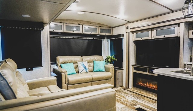 Canal front, Fishing, Boating, Fun yet Relaxing!