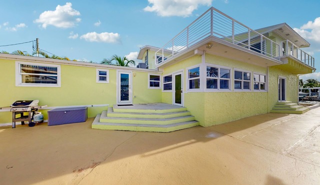 Canal Front Gem W/ Private Dock, PS4, Free WiFi, & Expansive Balcony W/ Views