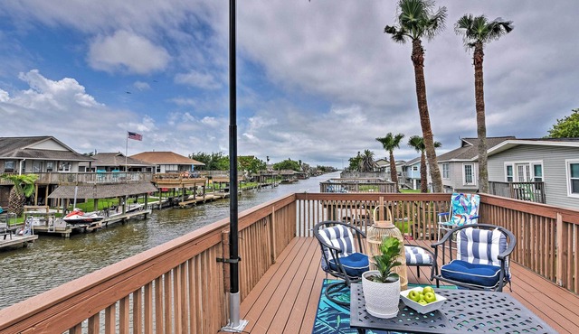 Canal-Front Hitchcock Home w/ Private Dock!