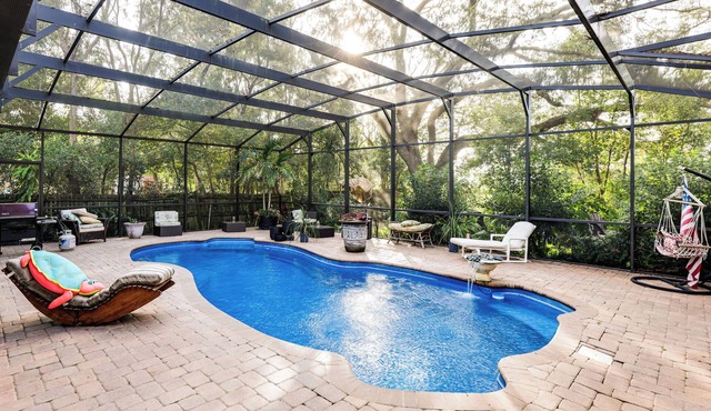 Canal-Front Retreat w/Hot Tub & Dock in Tavares
