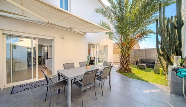 Canal House - Lake View - Parking/Air Conditioning