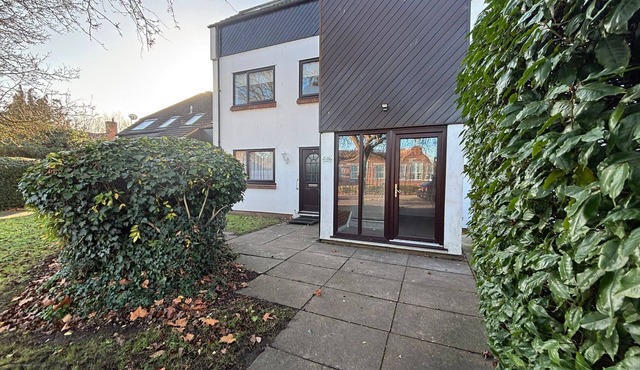 Canal Side Retreat - Heybridge