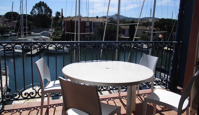 Canal view apartment in Port Grimaud near St Tropez