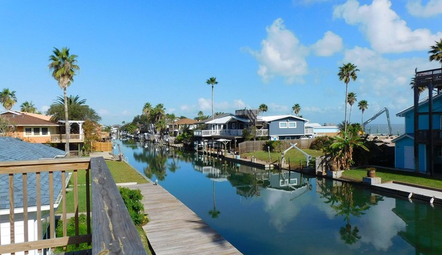 Canal Views W/Boat Slip on Key Allegro! Spacious and Cozy! New!