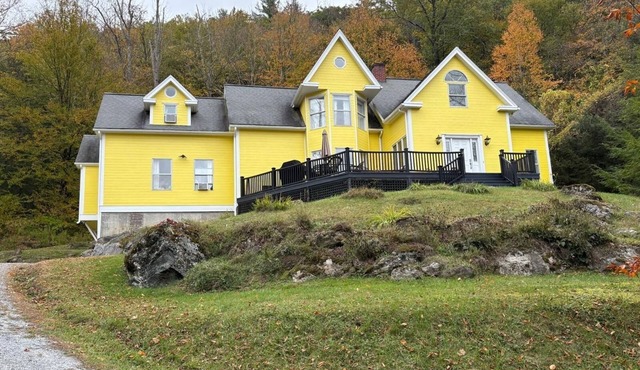 Canary Lodge - Berkshires Mountaintop Retreat - 8 Guests