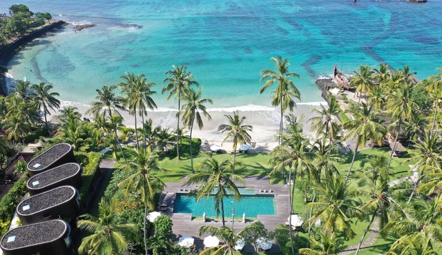 Candi Beach Villas