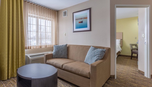 Candlewood Suites Airport by IHG