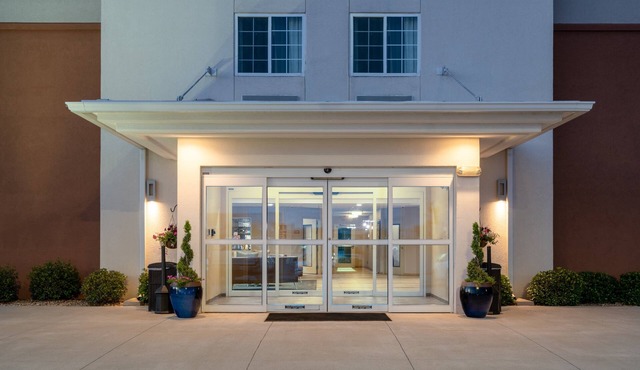 Candlewood Suites Auburn by IHG