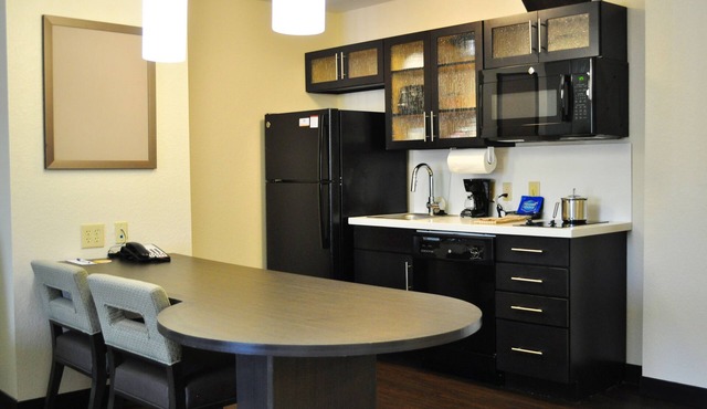 Candlewood Suites Bay City by IHG