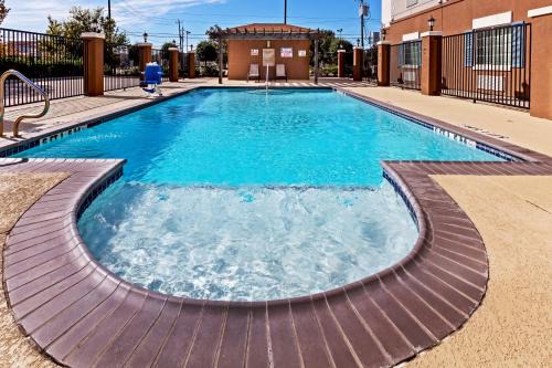 Candlewood Suites Baytown by IHG