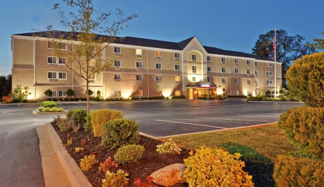Candlewood Suites Bowling Green by IHG