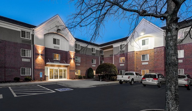Candlewood Suites Glen Allen-Short Pump by IHG