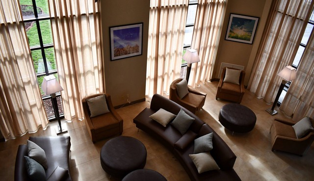 Candlewood Suites Grand Rapids Airport by IHG