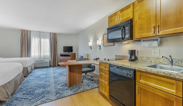 Candlewood Suites Indianapolis East by IHG