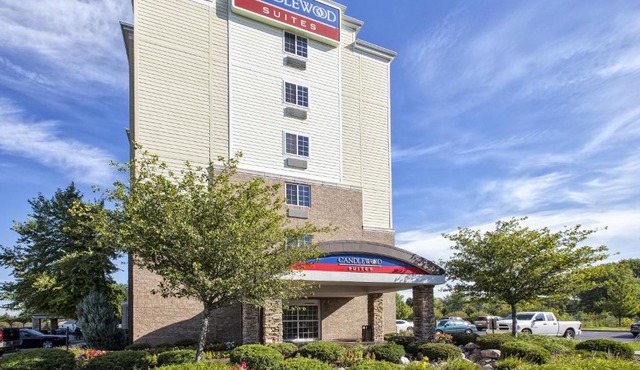 Candlewood Suites Indianapolis Airport by IHG
