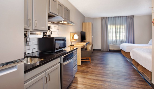 Candlewood Suites Kenosha – Pleasant Prairie by IHG