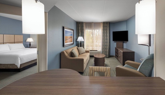 Candlewood Suites Omaha Airport by IHG